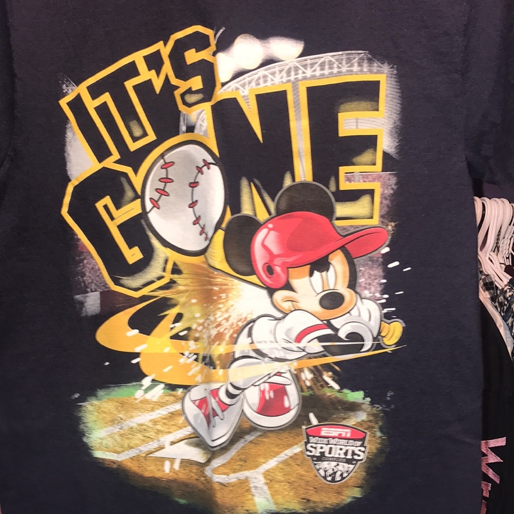 👉 RARE Mens t-shirt Champion Disney Parks co branded Mens womens shirt iTS Gone